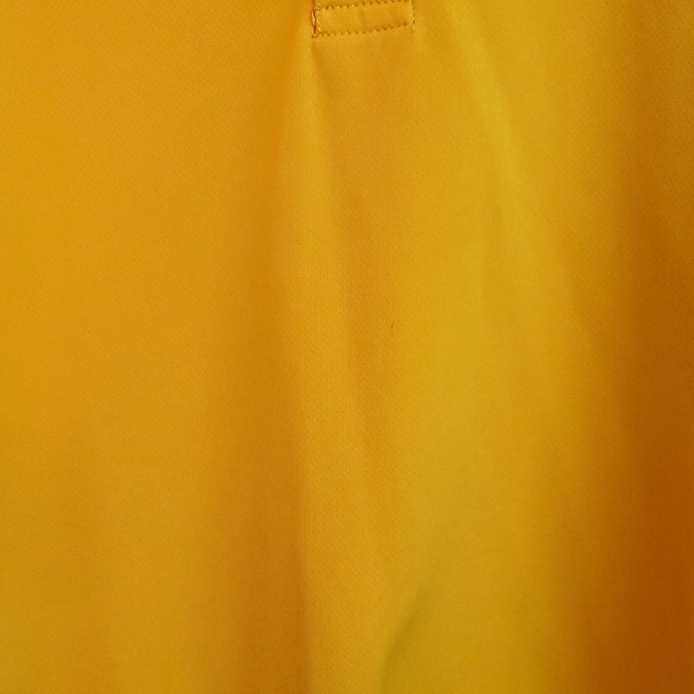 💛Uniforms💛 - Picture 2 of 3